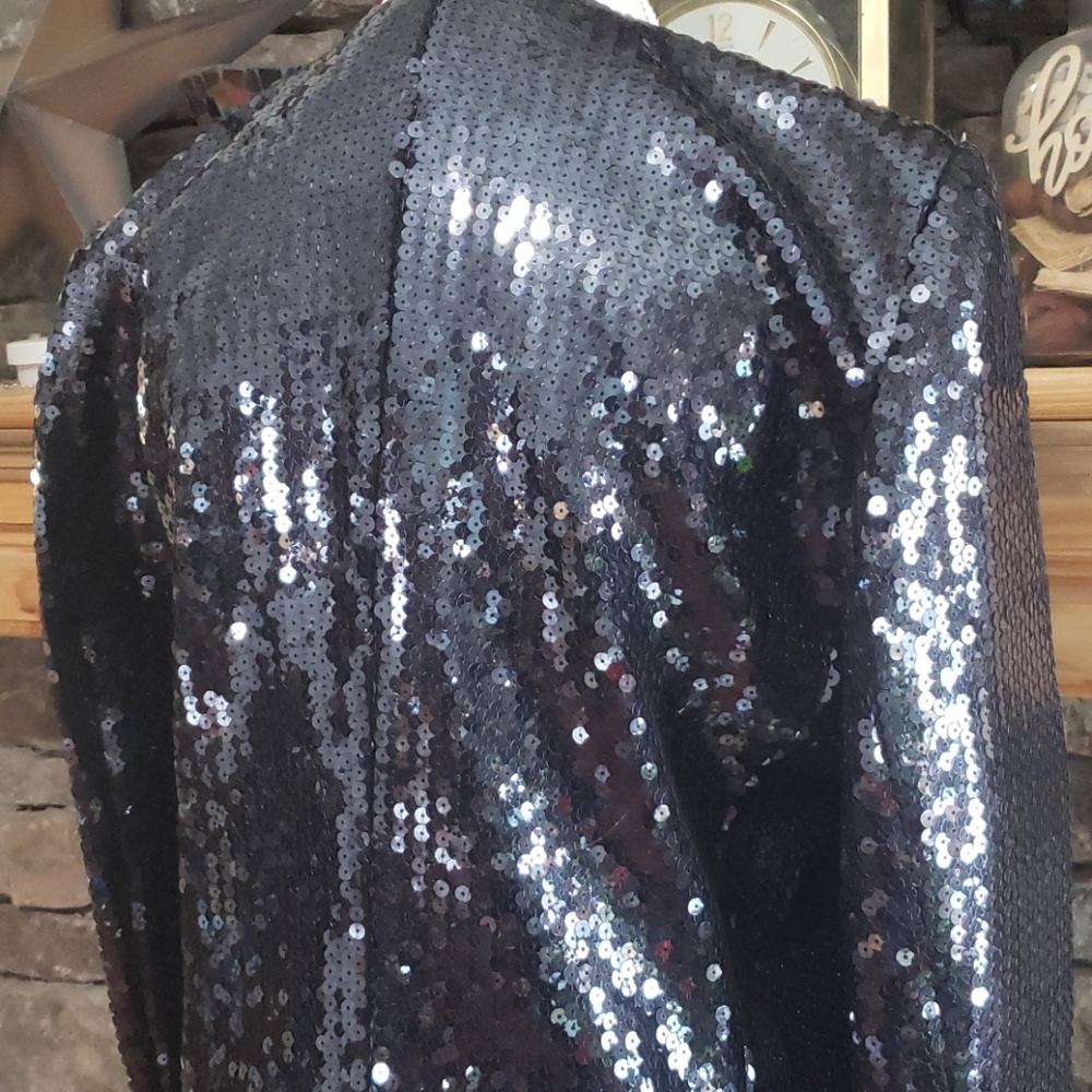 TODAY⚡️ESCADA MARGARETHA LEY DESIGNER VNECK SZ 40 - Picture 6 of 11